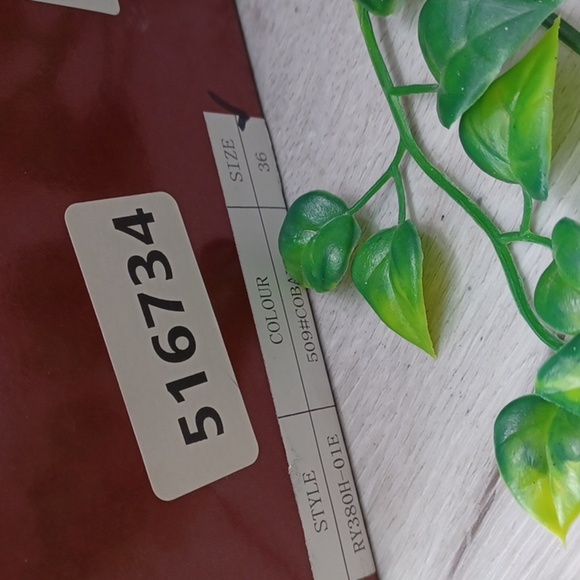 Vivienne Hu VHNY Studded Leather Cage Sandals NIB - Picture 12 of 13